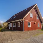 Freya Apartment